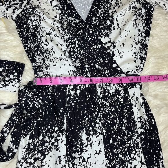 Diane Von Furstenberg Lilyann Print Silk Wrap Dress In Black White sz 0 - Picture 12 of 14